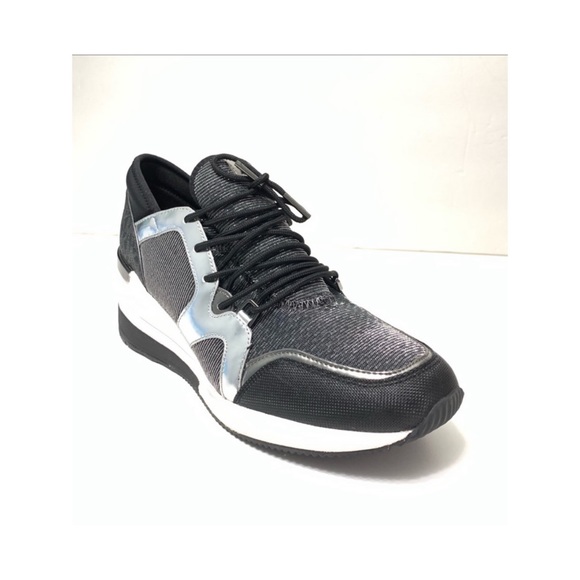 michael kors liv trainer black